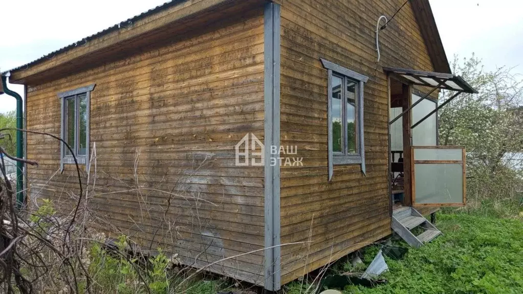 Дом в Калужская область, Перемышльский район, Ахлебинино с/пос, с. ... - Фото 1