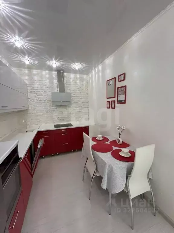 2-к кв. Ханты-Мансийский АО, Сургут ул. Маяковского, 10 (57.5 м) - Фото 1