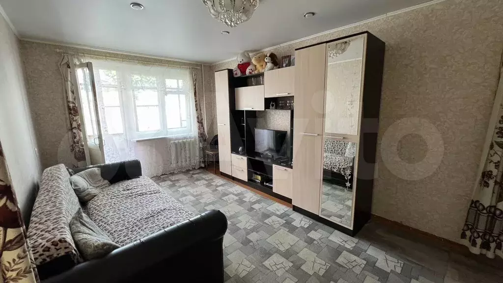 3-к. квартира, 60 м, 1/5 эт. - Фото 1