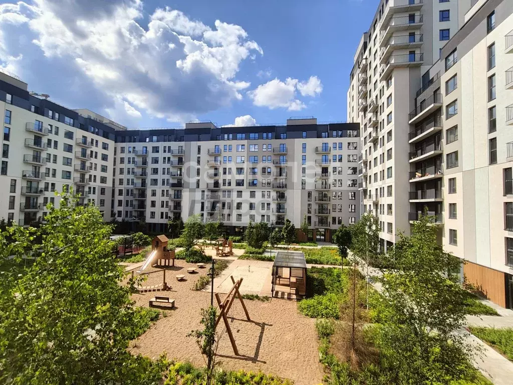 3-к кв. Свердловская область, Екатеринбург ул. Пехотинцев, 2Д (81.4 м) - Фото 1