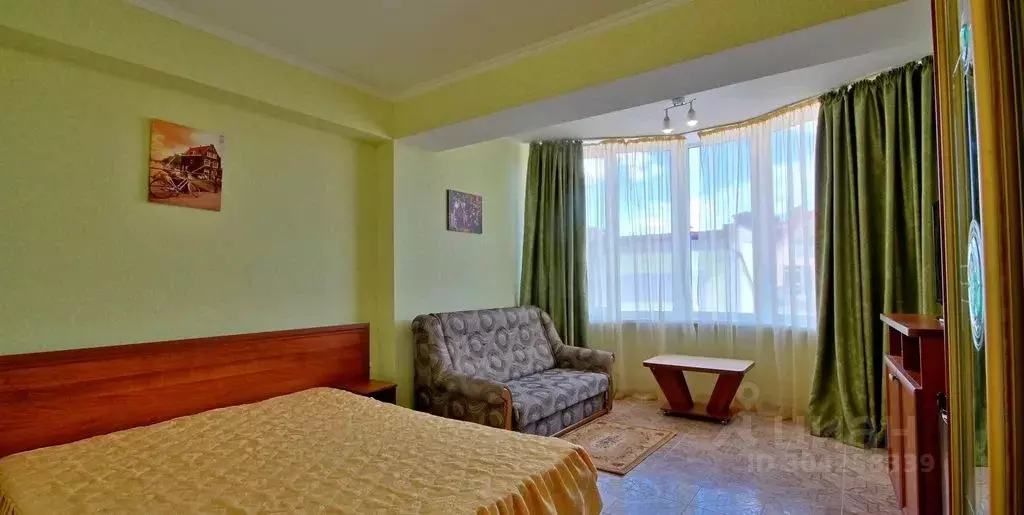 Комната Крым, Алушта муниципальный округ, с. Лазурное ул. Слуцкого, 50 - Фото 1