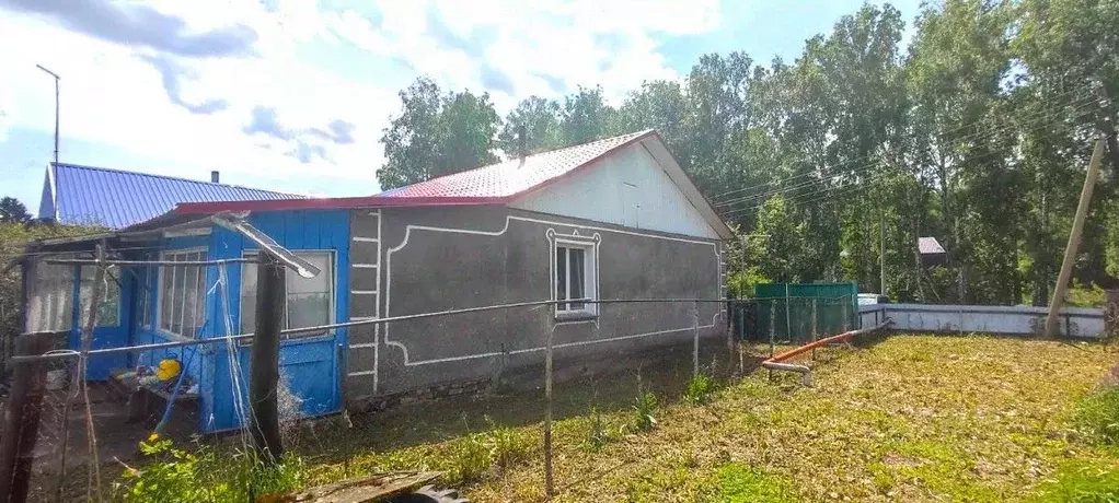 Дом в Омская область, Горьковский район, с. Октябрьское ул. 8 Марта, 6 ... - Фото 2