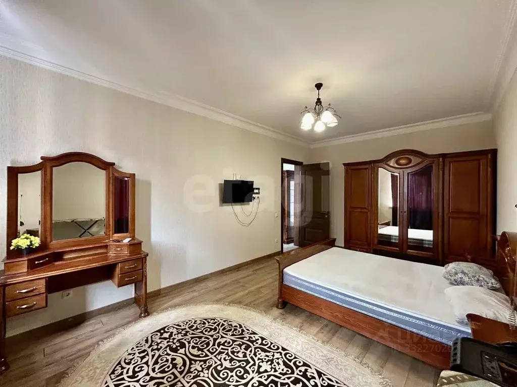 1-к кв. Дагестан, Махачкала ул. Времена Года, 15 (50.0 м) - Фото 1