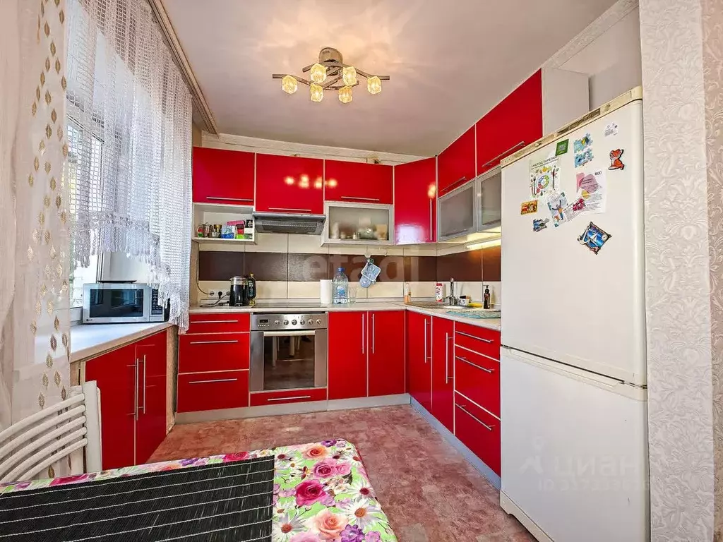 3-к кв. Новосибирская область, Новосибирск ул. Никитина, 11 (56.0 м) - Фото 0