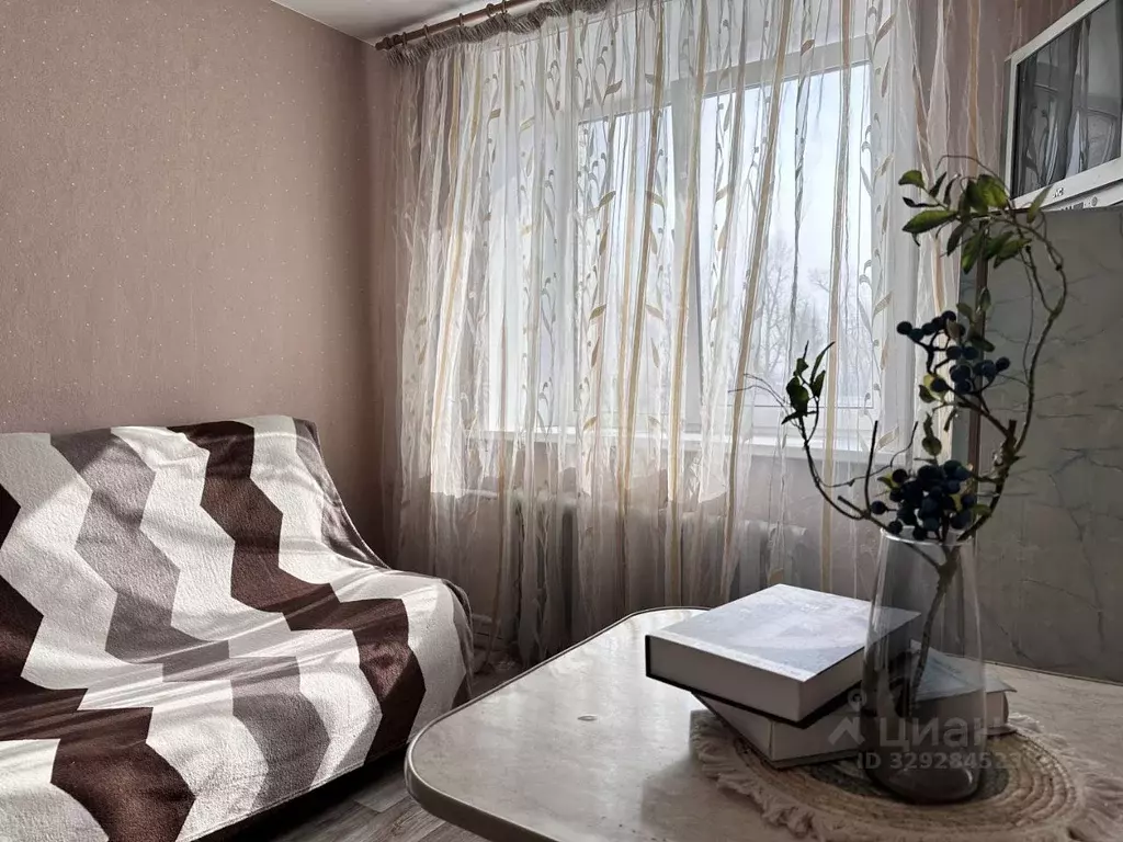 Комната Иркутская область, Иркутск ул. Марии Ульяновой, 9 (12.5 м) - Фото 2