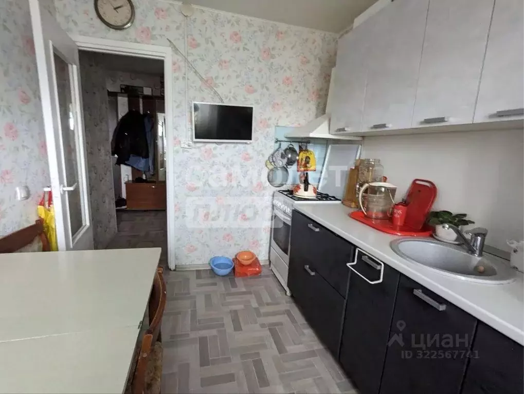 3-к кв. Архангельская область, Коряжма Советская ул., 13 (57.4 м) - Фото 2