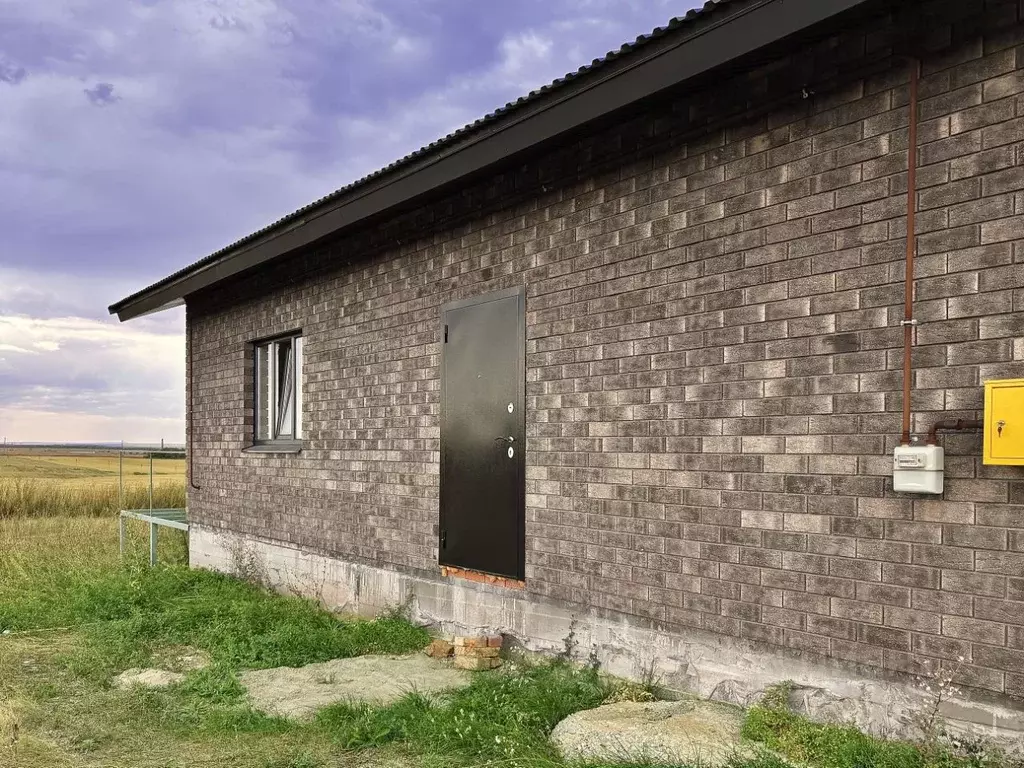 Дом в Оренбургская область, Оренбургский район, Сергиевский сельсовет, ... - Фото 2