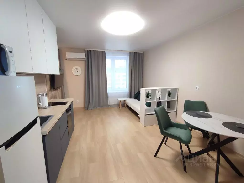 1-к кв. Тюменская область, Тюмень ул. 50 лет Октября, 57В (42.0 м) - Фото 1