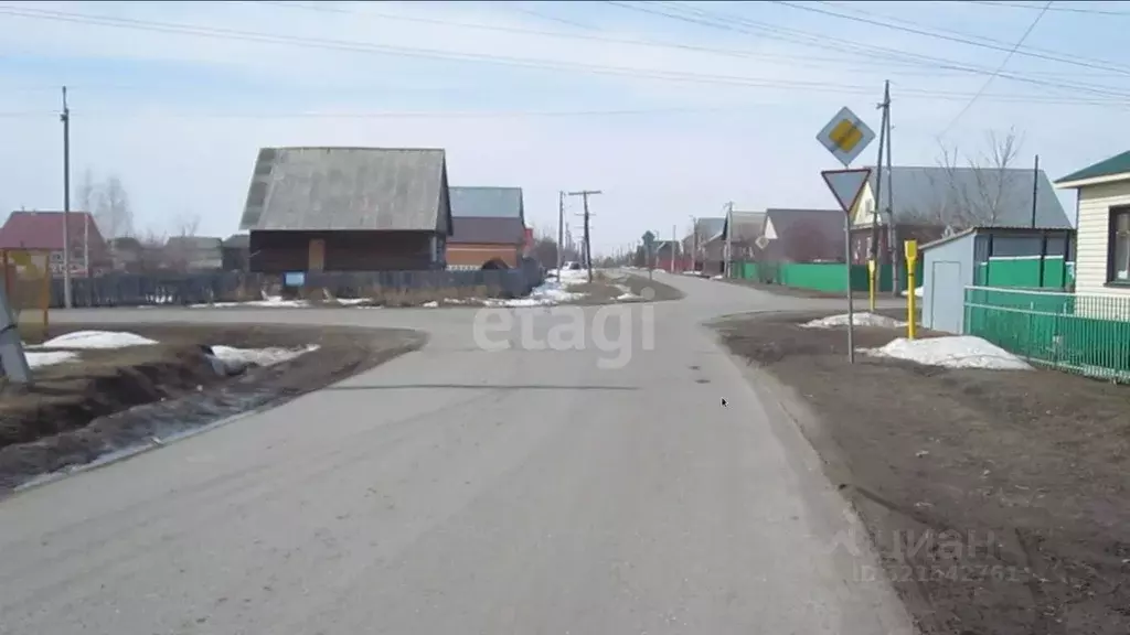 Дом в Тюменская область, с. Исетское ул. Ленина, 103 (54 м) - Фото 0