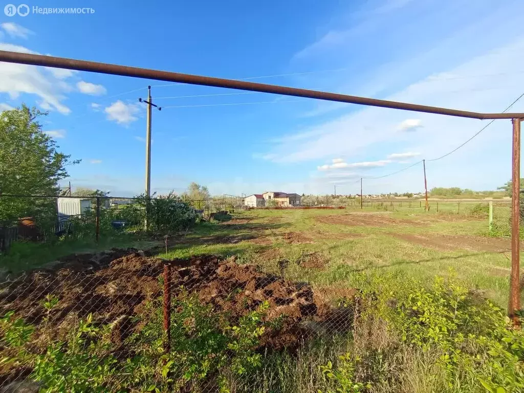 Участок в Энгельсский район, Красноярское муниципальное образование, ... - Фото 1