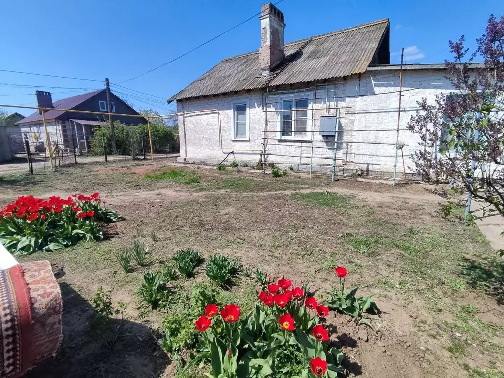 Дом в Волгоградская область, Волгоград ул. Карла Либкнехта (82 м) - Фото 0
