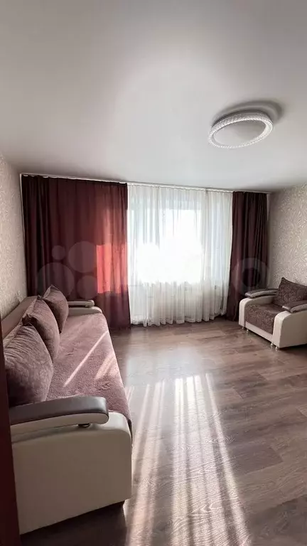 2-к. квартира, 50 м, 4/9 эт. - Фото 1