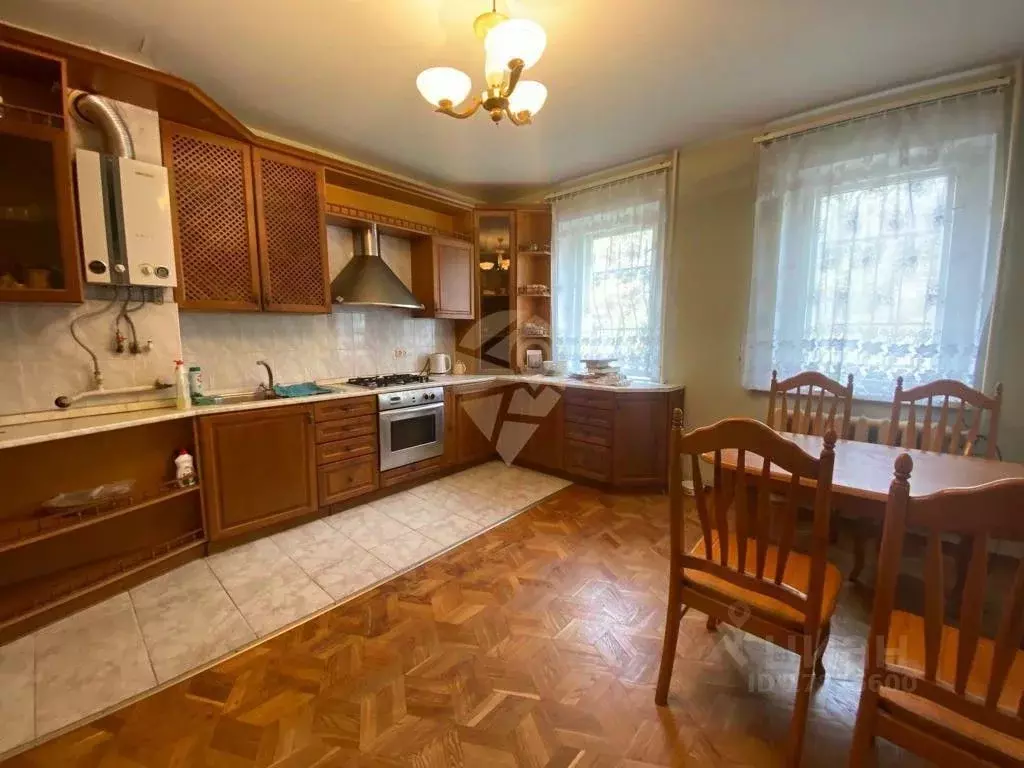 Коттедж в Белгородская область, Старый Оскол Ореховая ул. (248 м) - Фото 0
