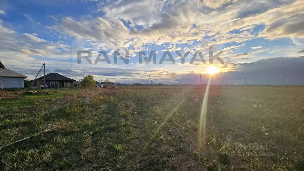 Участок в Адыгея, Майкоп городской округ, пос. Северный пер. Тихий, 8 ... - Фото 0