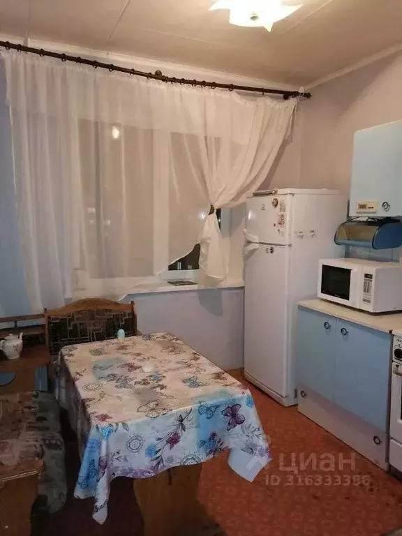 3-к кв. Белгородская область, Старый Оскол Восточный мкр, 3А (64.0 м) - Фото 0