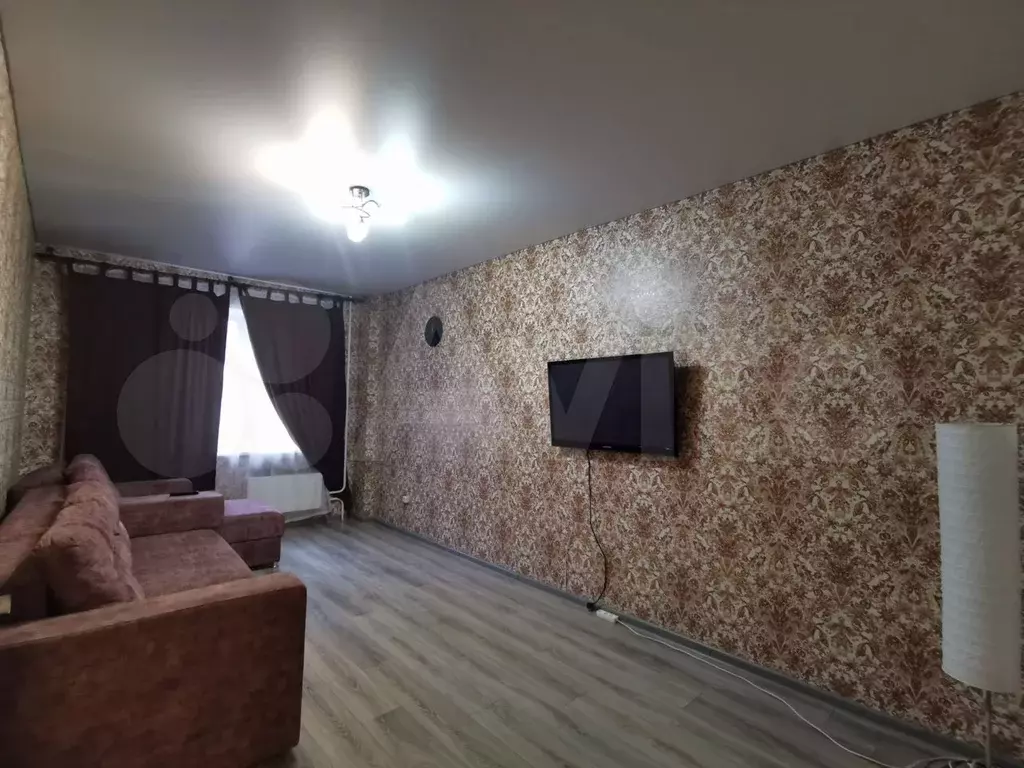 1-к. квартира, 45 м, 4/9 эт. - Фото 0