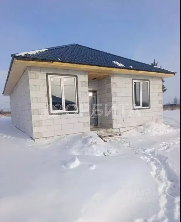 Дом в Тюменская область, Тюменский муниципальный округ, д. Молчанова ... - Фото 1