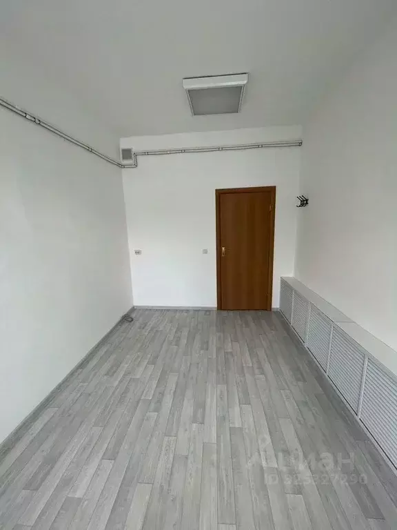 Офис в Свердловская область, Асбест ул. Пархоменко, 1а (8 м) - Фото 2