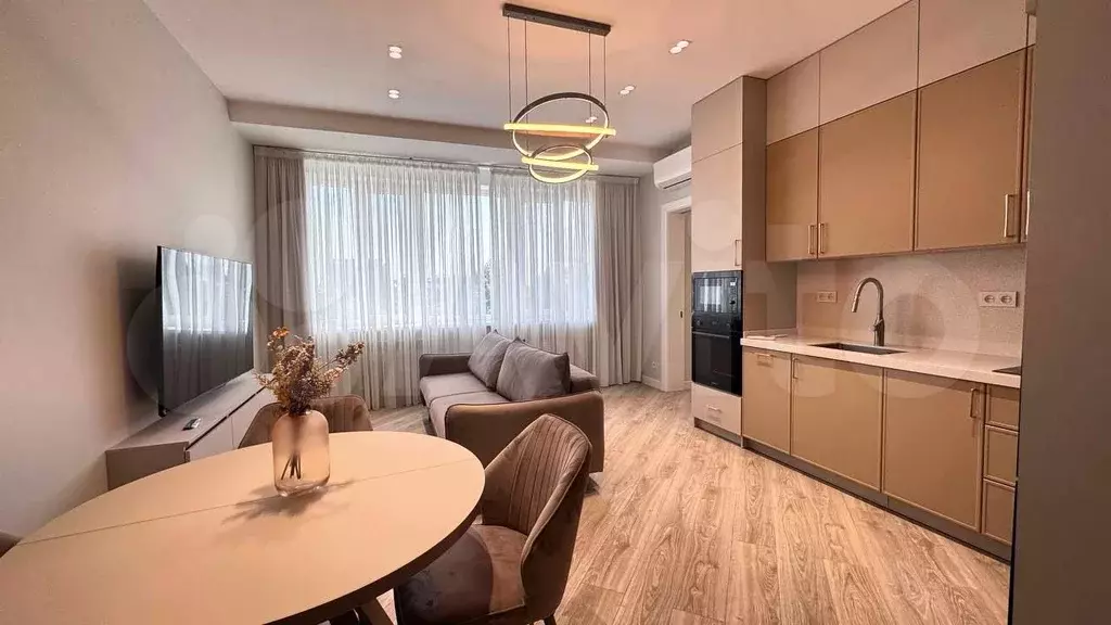 2-к. квартира, 60 м, 12/20 эт. - Фото 1