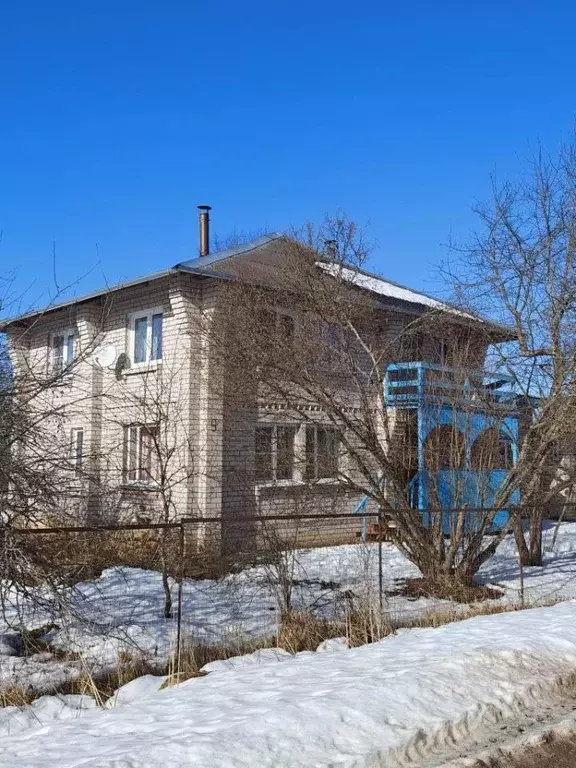 Дом в Новгородская область, Старорусский район, Новосельское с/пос, д. ... - Фото 1