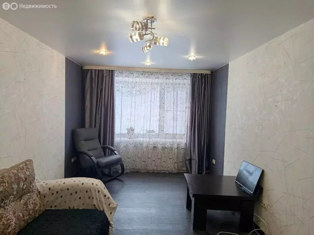 2-комнатная квартира: Анжеро-Судженск, улица Желябова, 9 (46.2 м) - Фото 1
