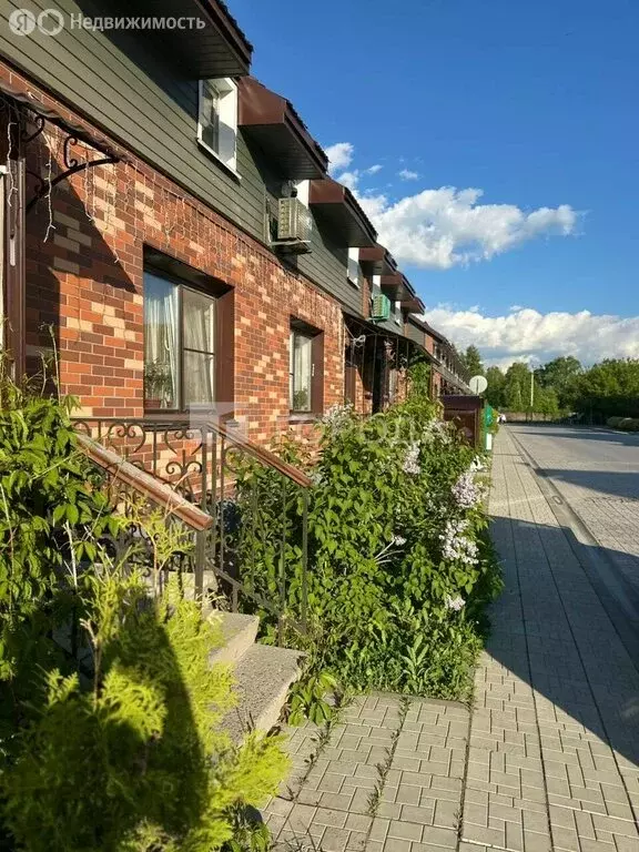 Дом в село Толмачёво, улица Квашнина, 9/8 (139 м) - Фото 0