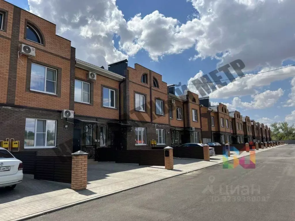 Таунхаус в Калмыкия, Элиста ул. В.И. Ленина, 331 (125 м) - Фото 1