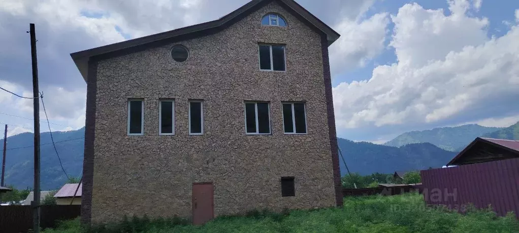 Дом в Алтай, Чемальский район, с. Чемал  (360 м) - Фото 0