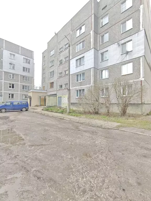3-к кв. Смоленская область, Ярцево ул. Макаренко, 4 (65.9 м) - Фото 1