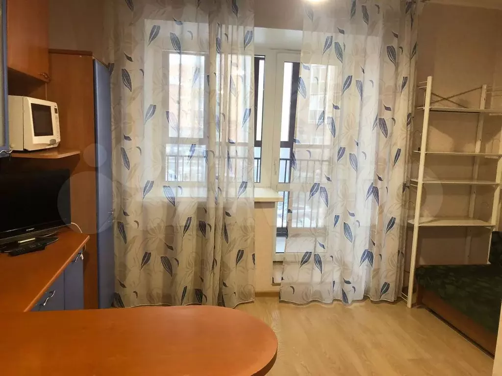 1-к. квартира, 45 м, 4/10 эт. - Фото 0
