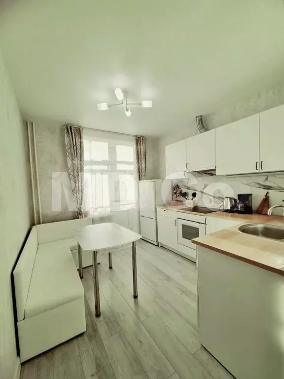 1-к. квартира, 38,3 м, 4/8 эт. - Фото 1