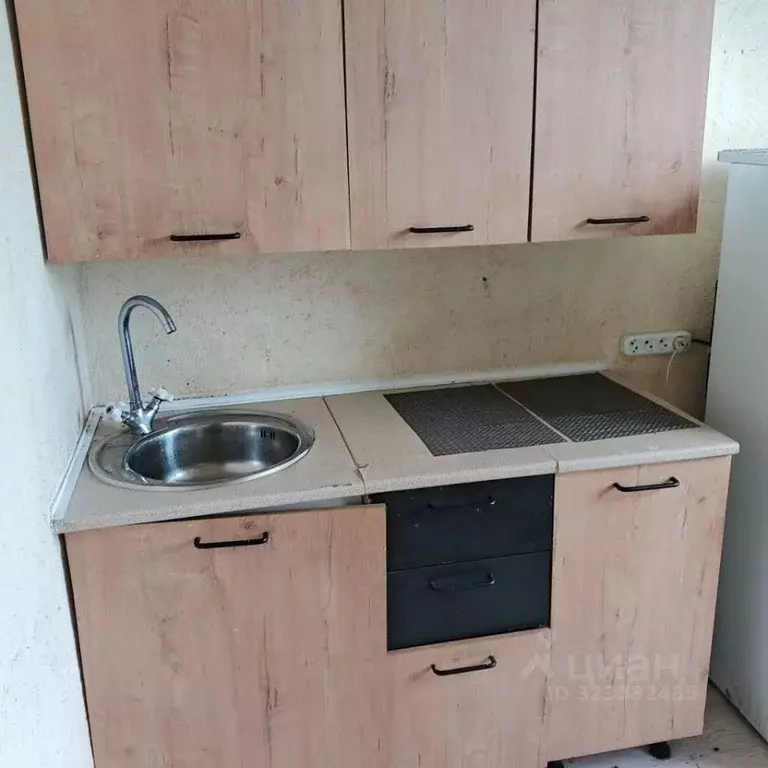 Комната Красноярский край, Красноярск ул. Светлова, 3А (10.3 м) - Фото 2