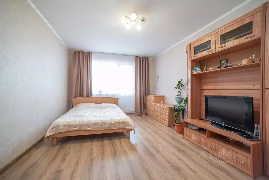 2-к кв. Свердловская область, Екатеринбург ул. Чекистов, 7 (67.6 м) - Фото 1