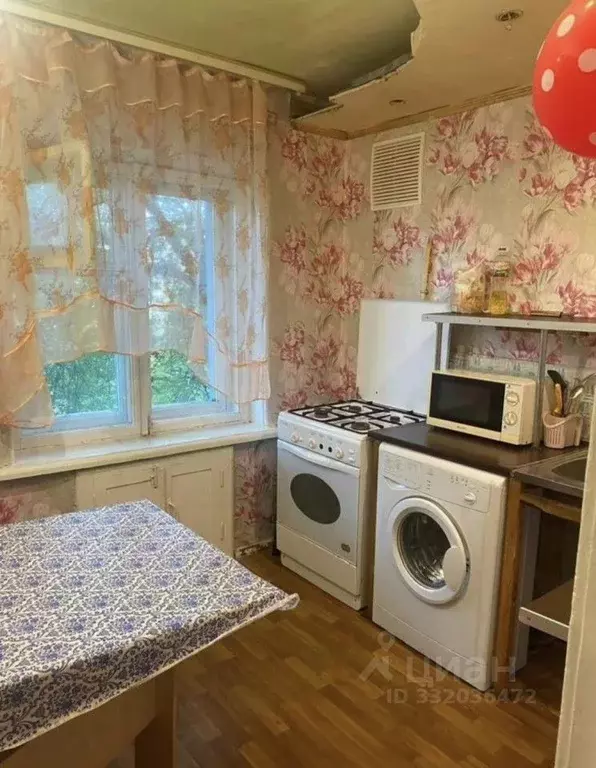 2-к кв. Псковская область, Псков ул. Металлистов, 23 (46.0 м) - Фото 1