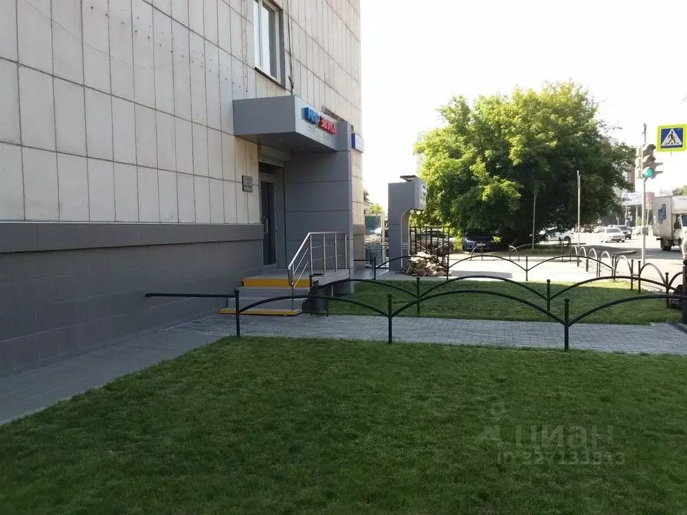 Помещение свободного назначения в Челябинская область, Челябинск ул. ... - Фото 1