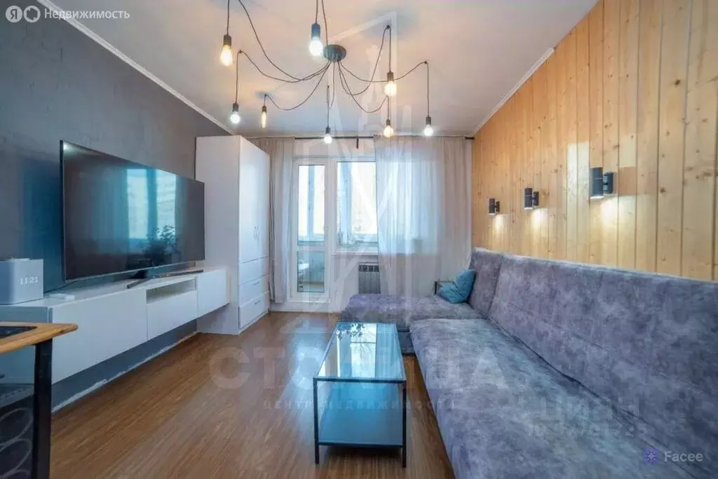 2-комнатная квартира: Екатеринбург, улица Бакинских Комиссаров, 64 ... - Фото 1