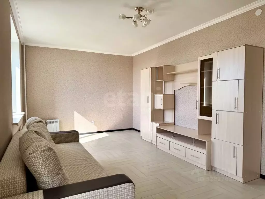 2-к кв. Смоленская область, Гагарин Первомайская ул., 17 (63.4 м) - Фото 1