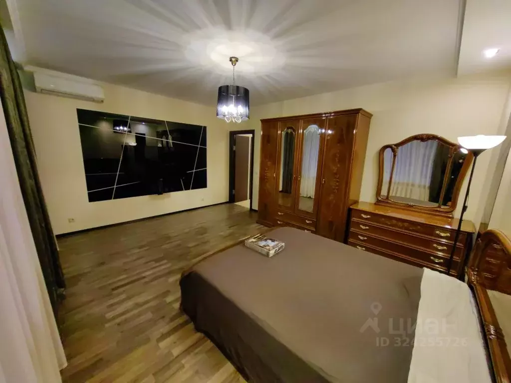 3-к кв. Нижегородская область, Нижний Новгород Ижорская ул., 18 (116.0 ... - Фото 1