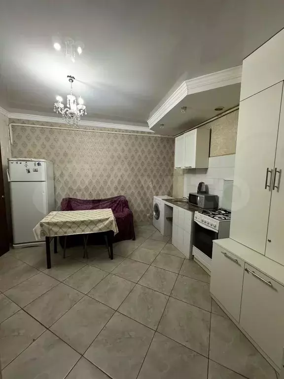 1-к. квартира, 40 м, 1/2 эт. - Фото 1