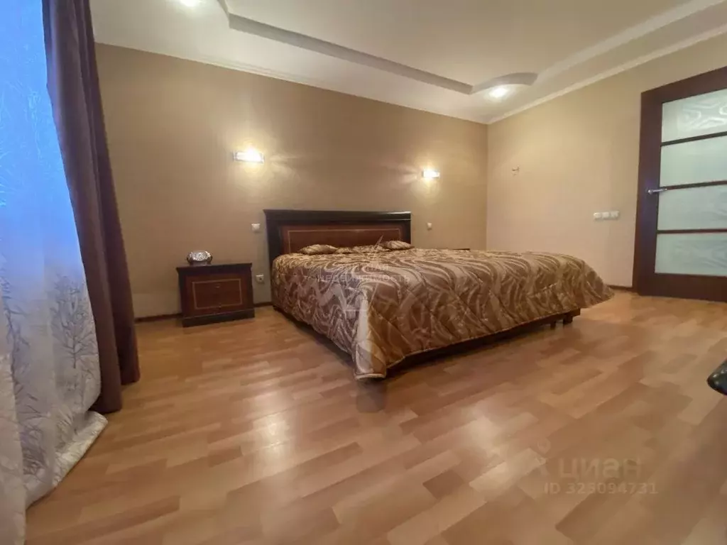 2-к кв. Татарстан, Казань просп. Победы, 18А (95.0 м) - Фото 1