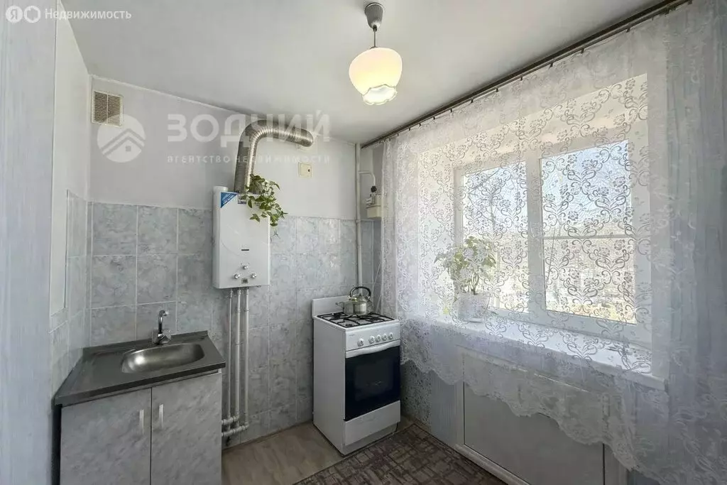 2-комнатная квартира: Канаш, улица Куйбышева, 20 (44.3 м) - Фото 1