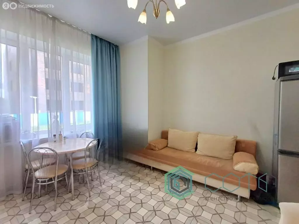 1-комнатная квартира: Калининград, Орудийная улица, 90 (38.2 м) - Фото 0