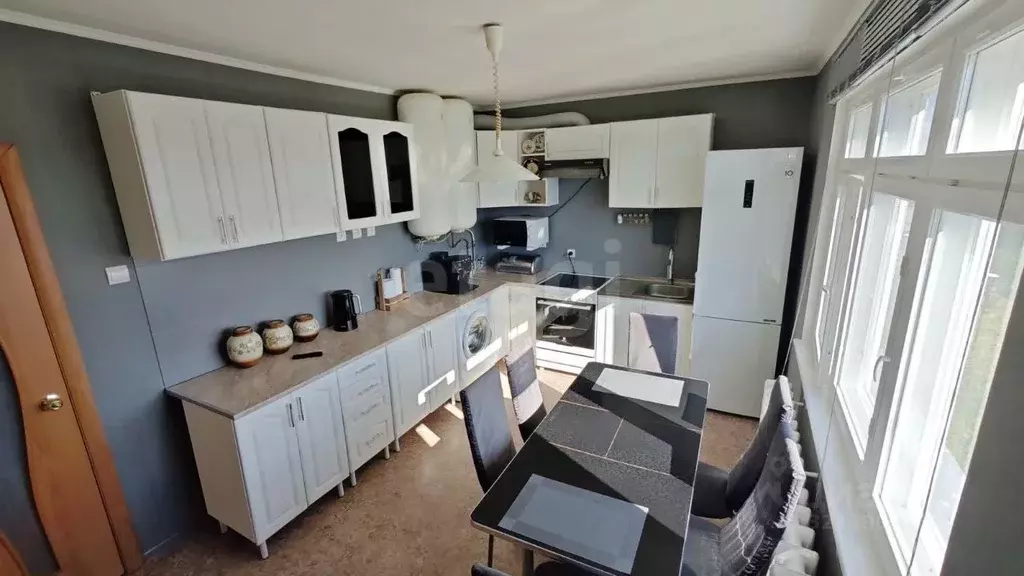 2-к кв. Ямало-Ненецкий АО, Салехард ул. Броднева, 53 (55.6 м) - Фото 1