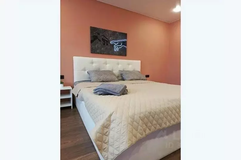 1-к кв. Свердловская область, Екатеринбург пер. Невьянский, 1 (30.0 м) - Фото 1