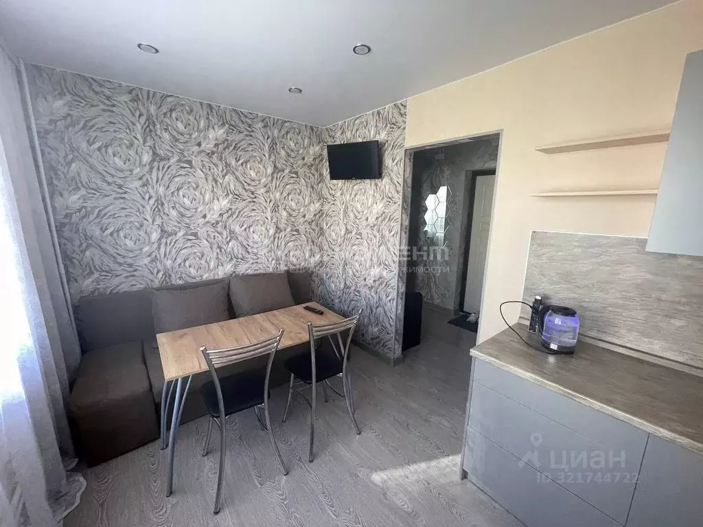 1-к кв. Владимирская область, Ковров ул. Сергея Лазо, 4А (35.0 м) - Фото 1