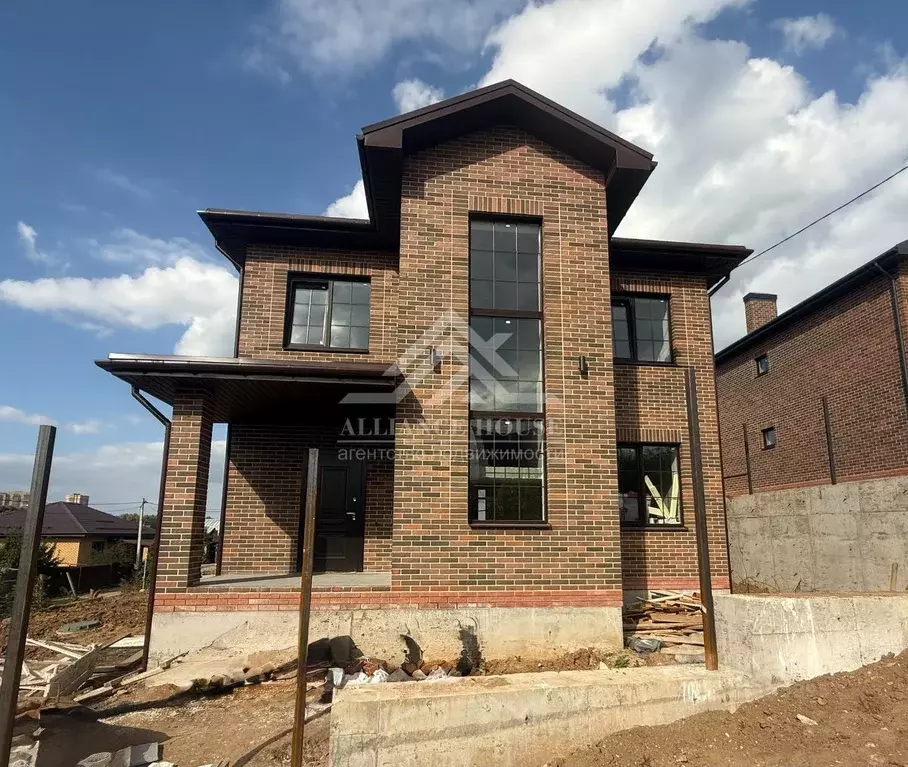 Дом в Татарстан, Казань ул. Радужная (160 м) - Фото 1