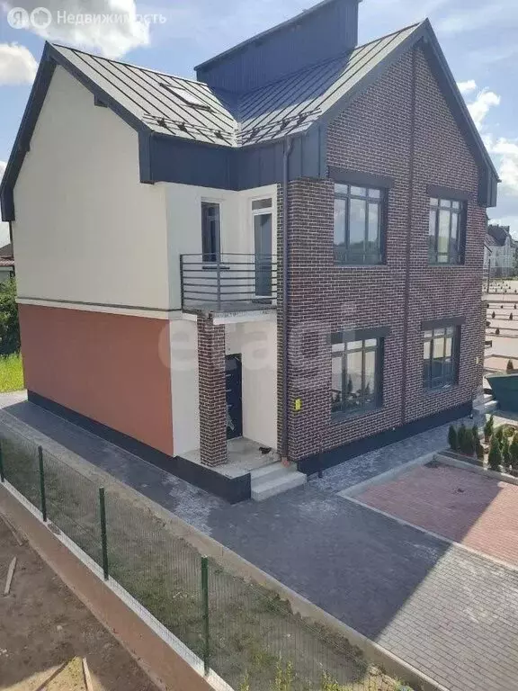 Дом в Калининградская область, Гурьевский муниципальный округ, посёлок ... - Фото 1