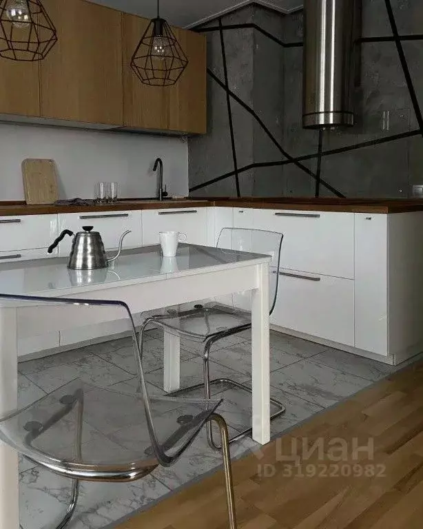1-к кв. Свердловская область, Екатеринбург ул. Ракетная, 18 (41.0 м) - Фото 1