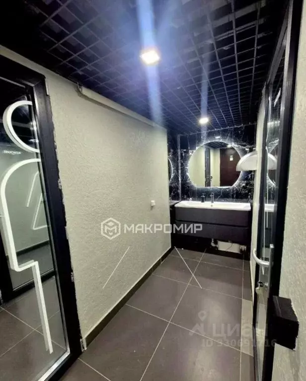 Помещение свободного назначения в Татарстан, Казань Большая Красная ... - Фото 2