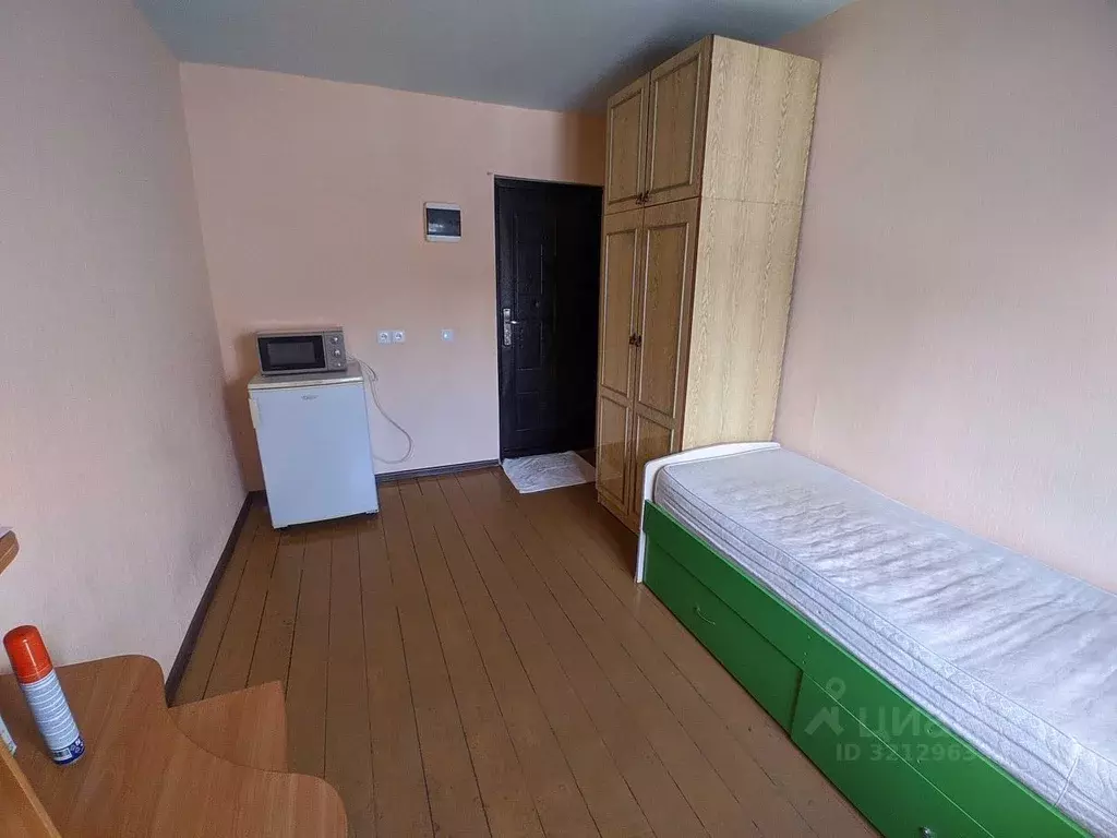 Комната Свердловская область, Екатеринбург ул. Блюхера, 15 (11.0 м) - Фото 2